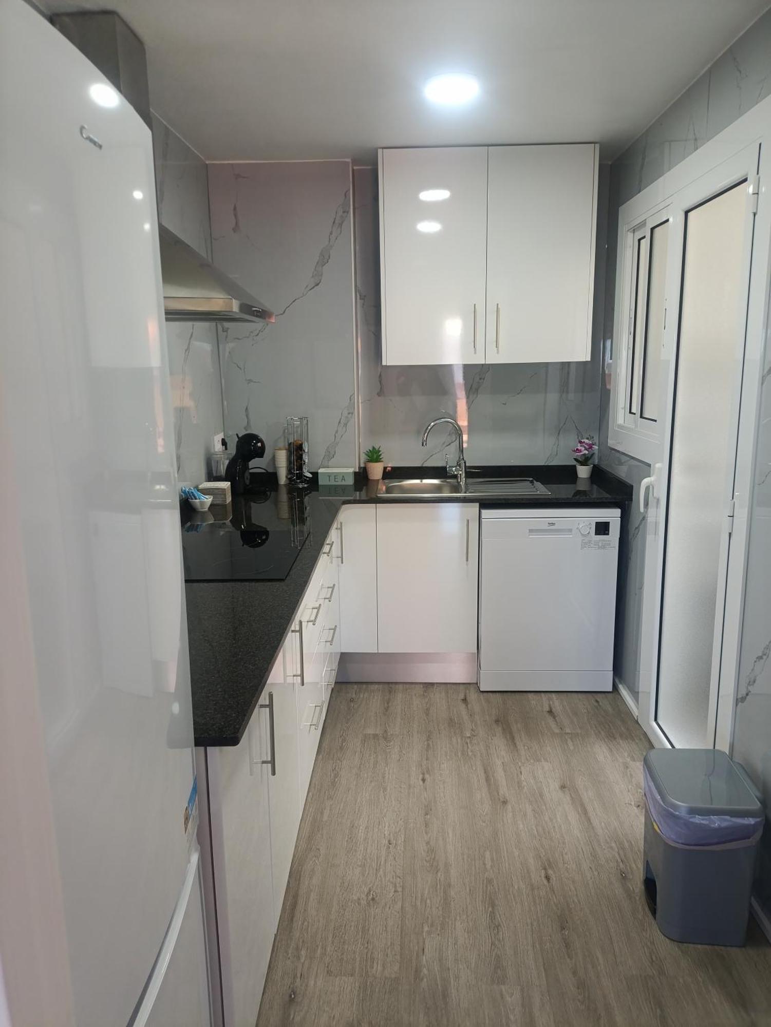 דירות הוספיטלט דה יוברגאט Cozy And Sunny Penthouse Fira Bcn מראה חיצוני תמונה